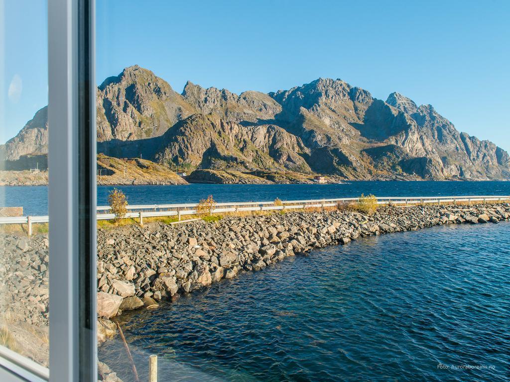 Fast Hotel Henningsvaer Exterior photo